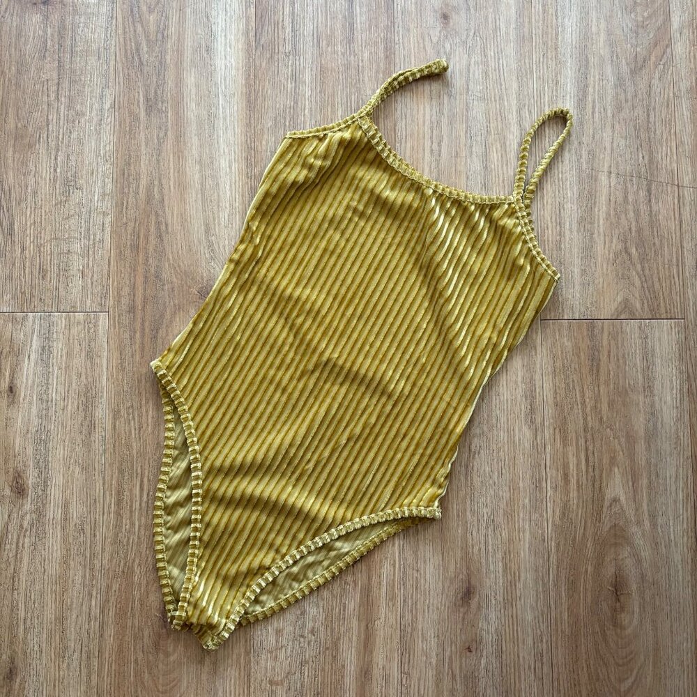 Shein Sleeveless Tank Fitted Ribbed Bodysuit Velvet Mustard Women’s Size S